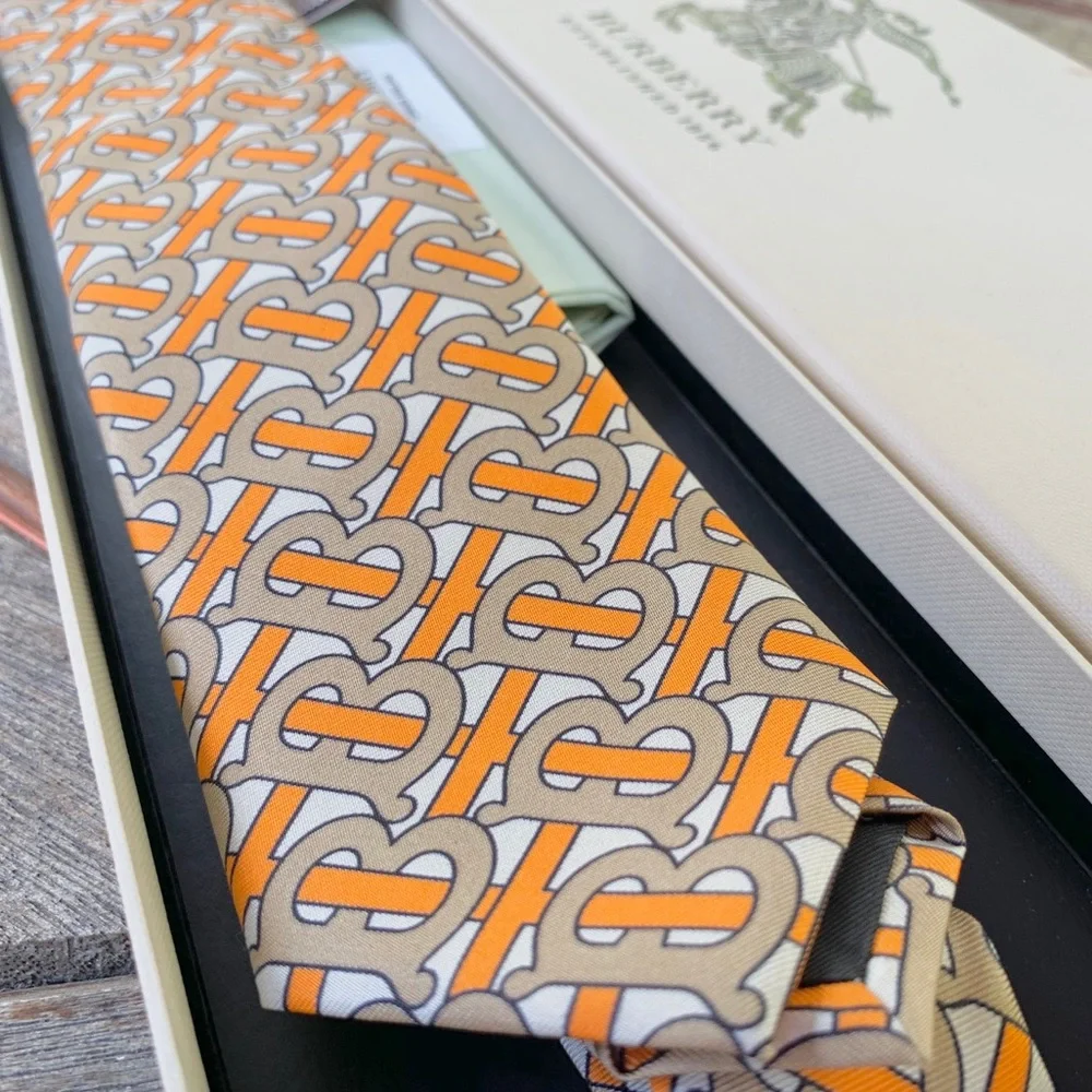 🔥TB MONOGRAM🔥💯🆕HOUSE OF BURBERRY SIGNATURE MOTIF PRINT TIE🔥 - Picture 8 of 16